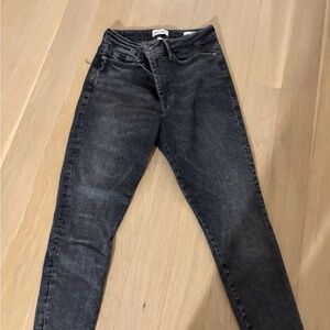 Frame Denim black wash stretch Skinny Jeans le one.  NWOT $220 ret
